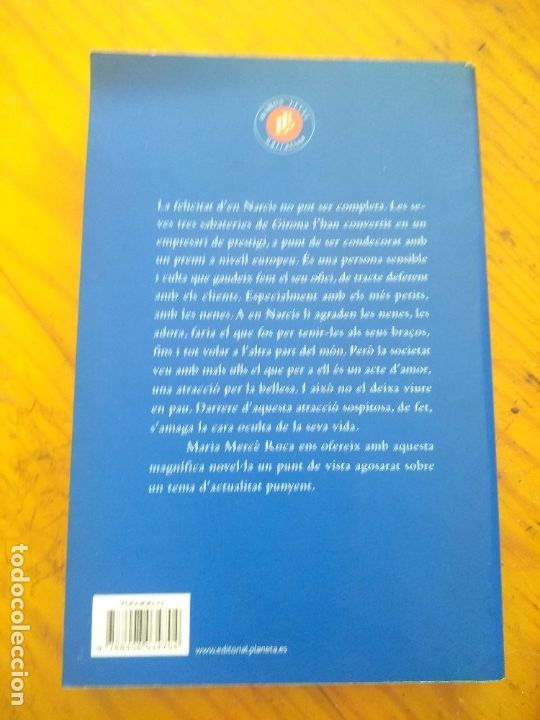 Libros de segunda mano: Delictes damor - Maria Merc&egrave; Roca - Foto 4