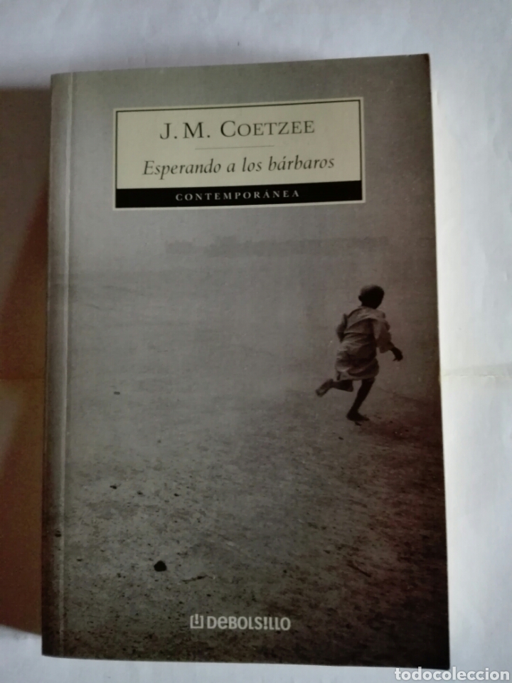 Libros de segunda mano: Esperando a los b&aacute;rbaros. - Foto 1