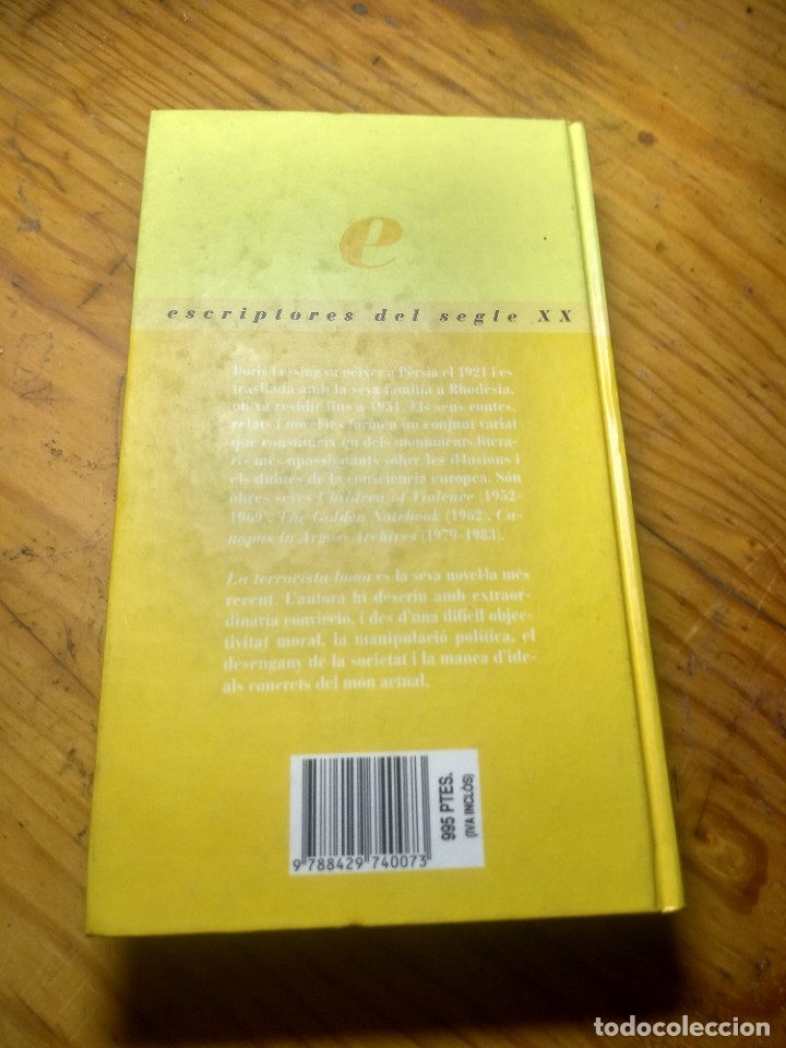 Libros de segunda mano: La terrorista bona - Doris Lessing - Foto 4