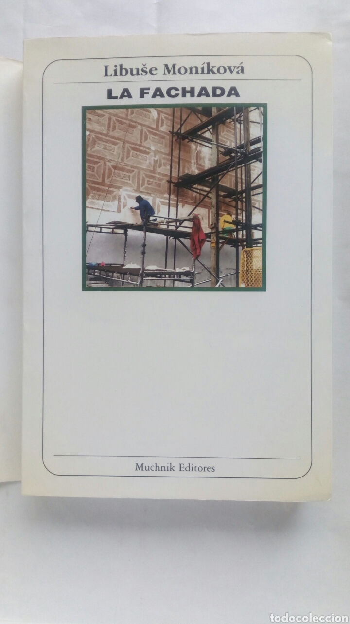Libros de segunda mano: La fachada. Libu&scaron;e Mon&iacute;kov&aacute;. - Foto 2