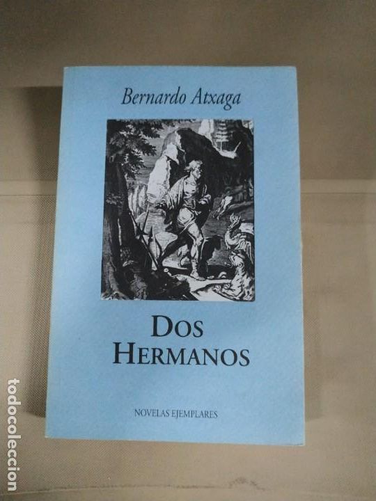 Libros de segunda mano: Dos Hermanos - Bernardo Atxaga - Foto 1