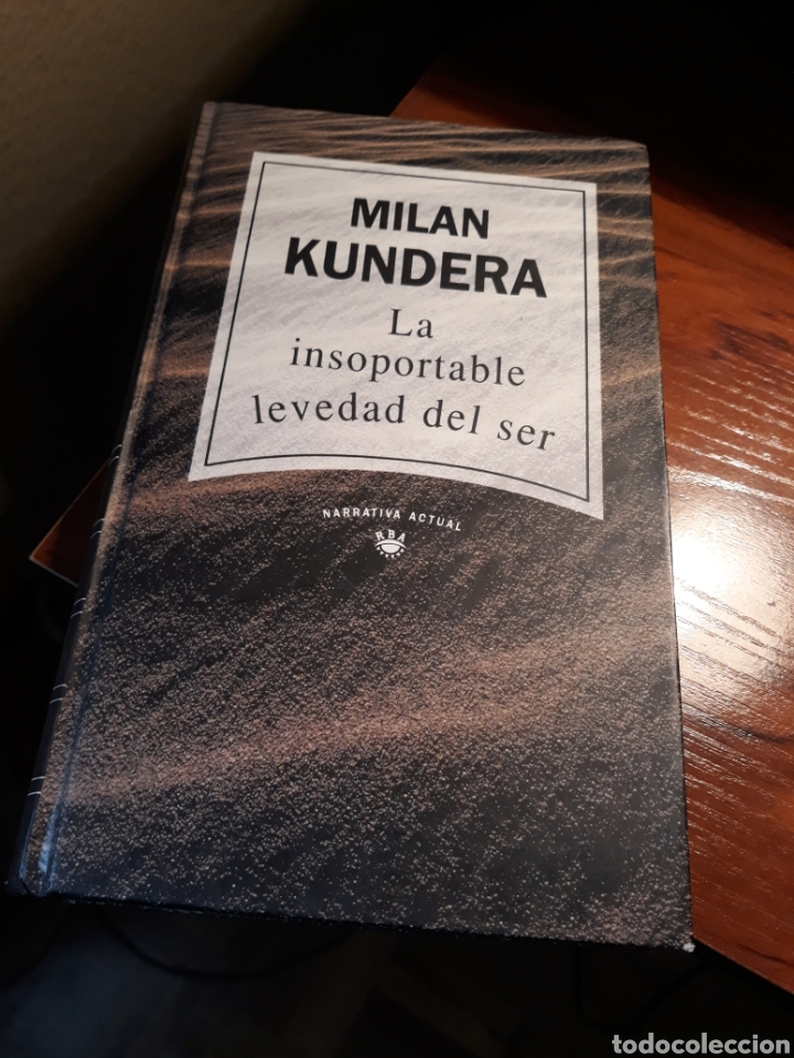 Libros de segunda mano: LA INSOPORTABLE LEVEDAD DEL SER - MILAN KUNDERA. - Foto 1