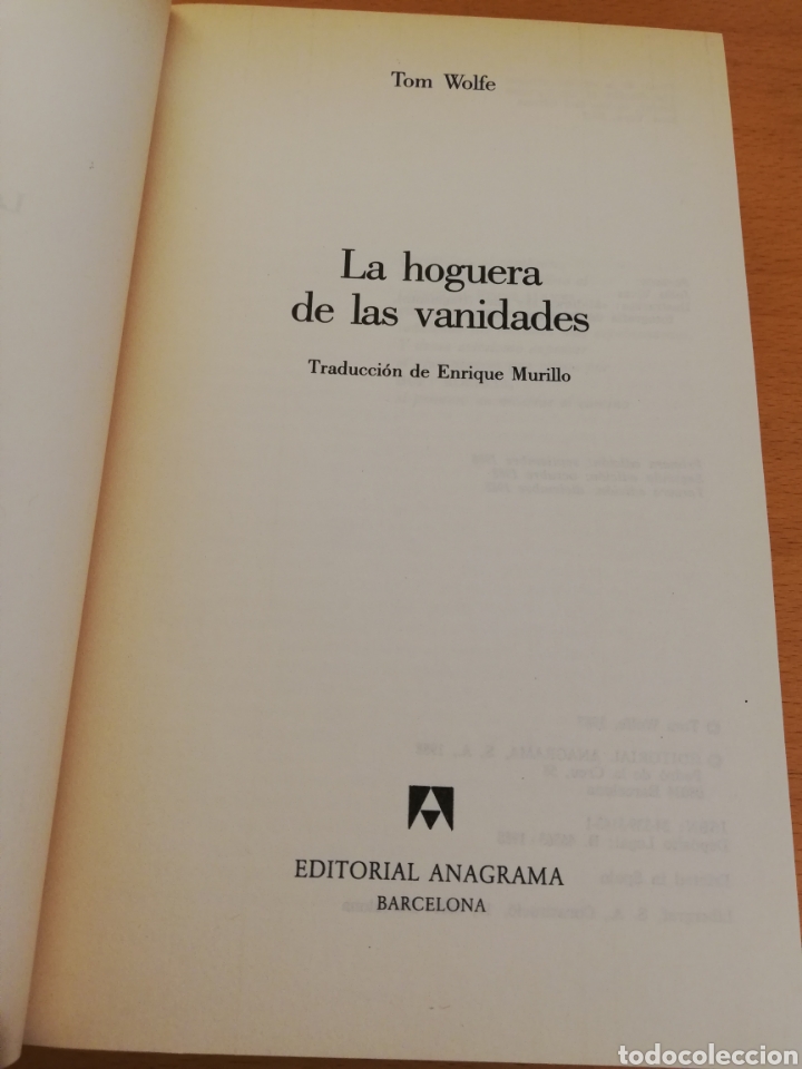 Libros de segunda mano: LA HOGUERA DE LAS VANIDADES (TOM WOLFE) - Foto 2