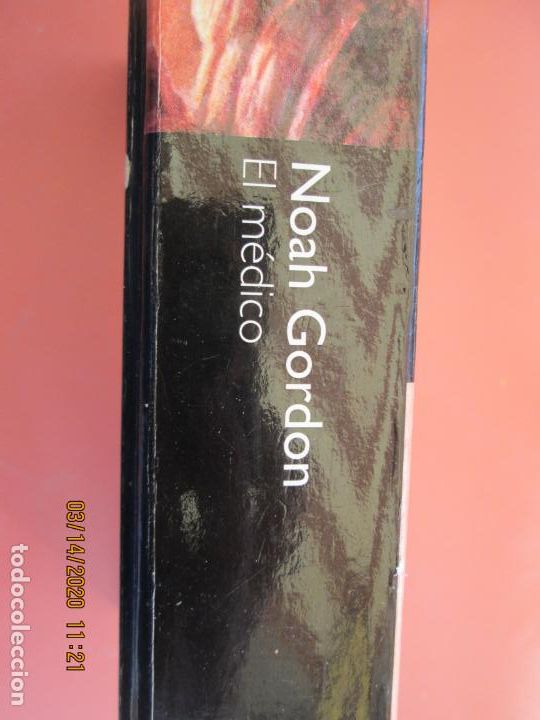 Libros de segunda mano: EL M&Eacute;DICO - NOAH GORDON - EDITORIAL PLURAL - 2000. - Foto 2