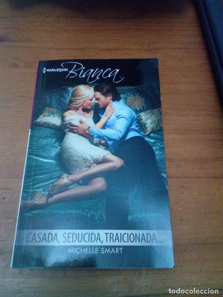 Libros de segunda mano: CASADA, SEDUCIDA, TRAICIONADA. MICHELLE SMART. BIANCA. EST6B2 - Foto 1