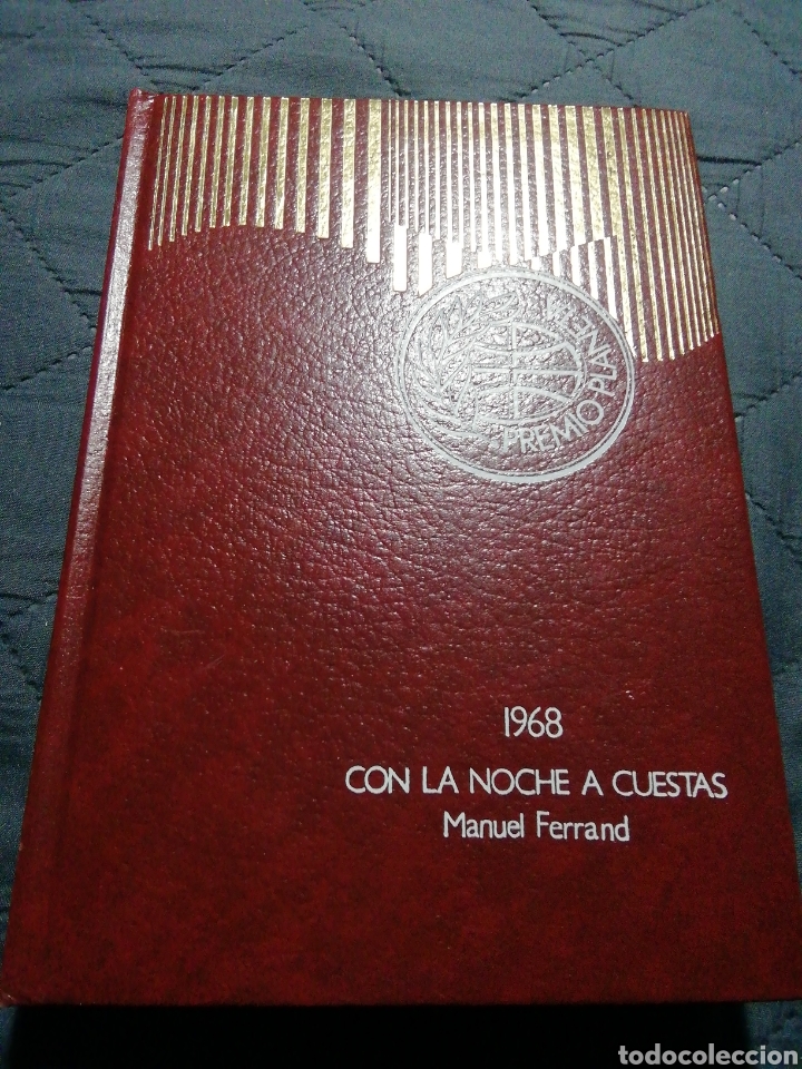 Libros de segunda mano: CON LA NOCHE A CUESTAS. MANUEL FERRAND - Foto 1