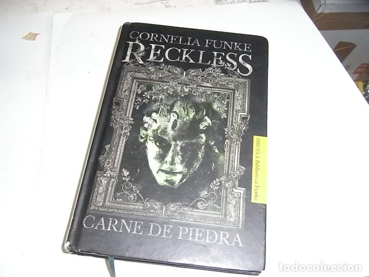Libros de segunda mano: Cornella Funke, Reckless, Carne de piedra - Foto 1