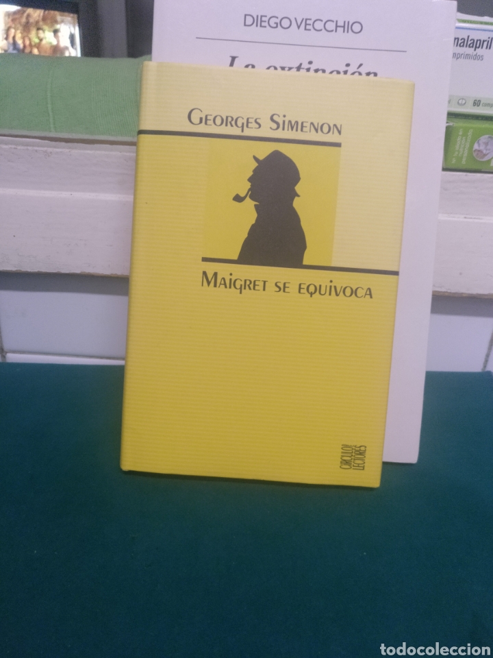 Libros de segunda mano: Simenon, maigret se equivoca. Circulo 2004 - Foto 1