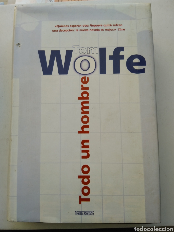 Libros de segunda mano: TODO UN HOMBRE/TOM WOLFE - Foto 1