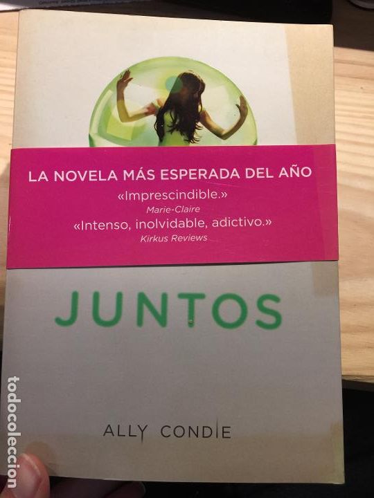 Libros de segunda mano: Juntos&nbsp; - Ally Condie - Foto 1