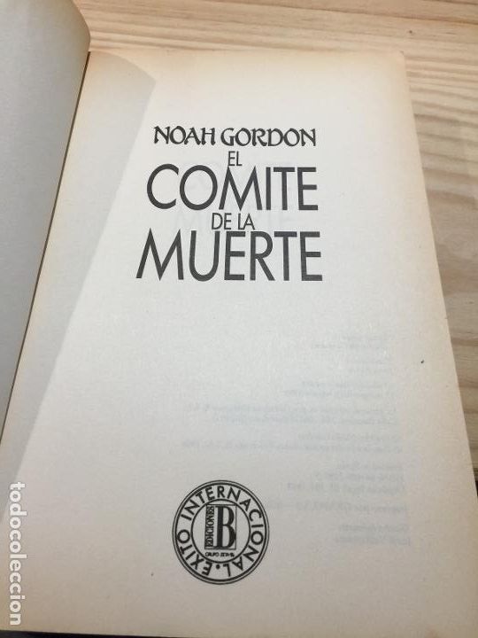 Libros de segunda mano: EL COMIT&Eacute; DE LA MUERTE. - NOAH GORDON. - Foto 3