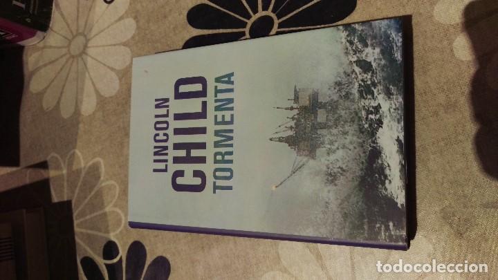 Libros de segunda mano: Tormenta, Lincon Child - Foto 1