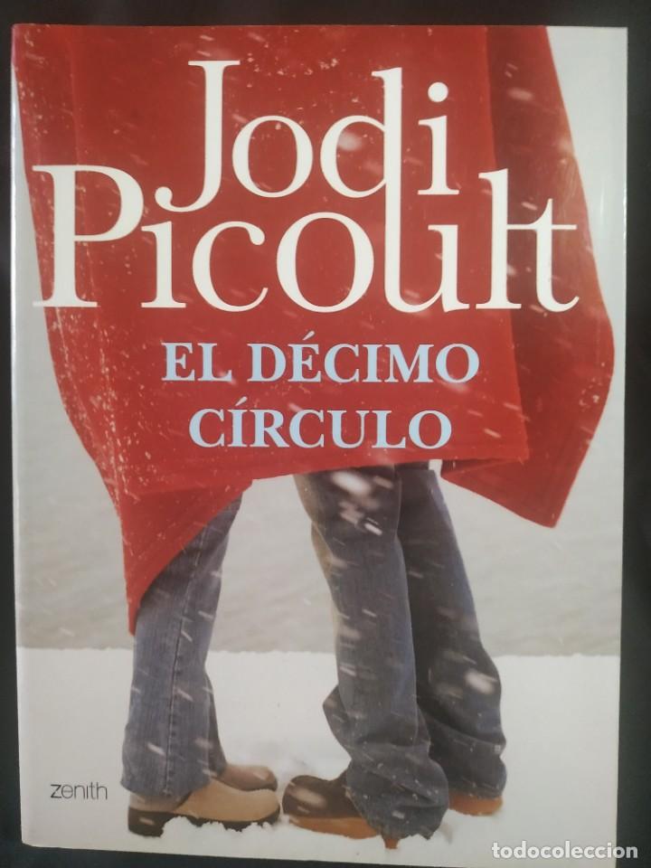 Libros de segunda mano: Jodi Picoult - El d&eacute;cimo c&iacute;rculo - Foto 1