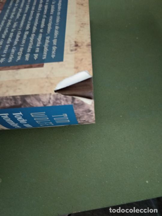 Libros de segunda mano: TODO UN HOMBRE - WOLFE , TOM - Foto 2