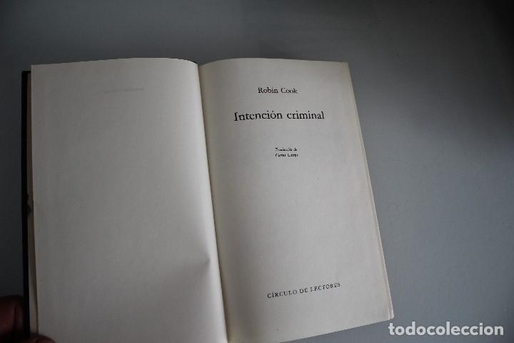 Libros de segunda mano: INTENCI&Oacute;N CRIMINAL ROBIN COOK - Foto 1