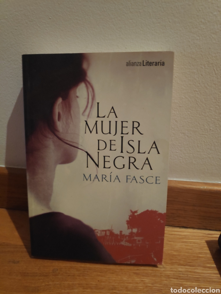 Livres d'occasion: La mujer de Isla negra maria fasce