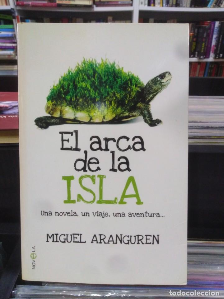 Libros de segunda mano: EL ARCA DE LA ISLA - MIGUEL ARANGUREN - Foto 1