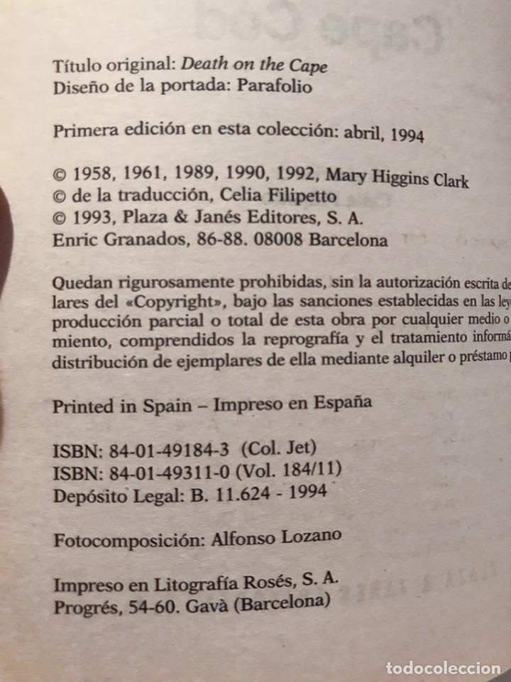 Libros de segunda mano: MUERTE EN CAPE COD - Mary Higgins Clark - Foto 2