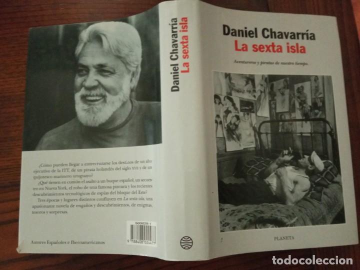 Libros de segunda mano: Las Sexta Isla- Daniel Chavarr&iacute;a. - Foto 2