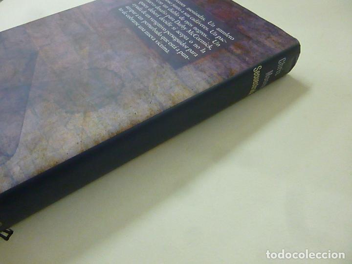Libros de segunda mano: Chris Mooney: Secuestradas -N 9 - Foto 2
