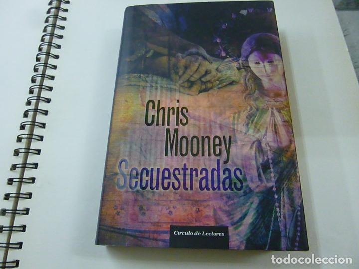 Libros de segunda mano: Chris Mooney: Secuestradas -N 9 - Foto 1