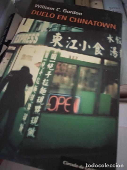Libros de segunda mano: Duelo en Chinatown - William C. Gordon - Foto 1