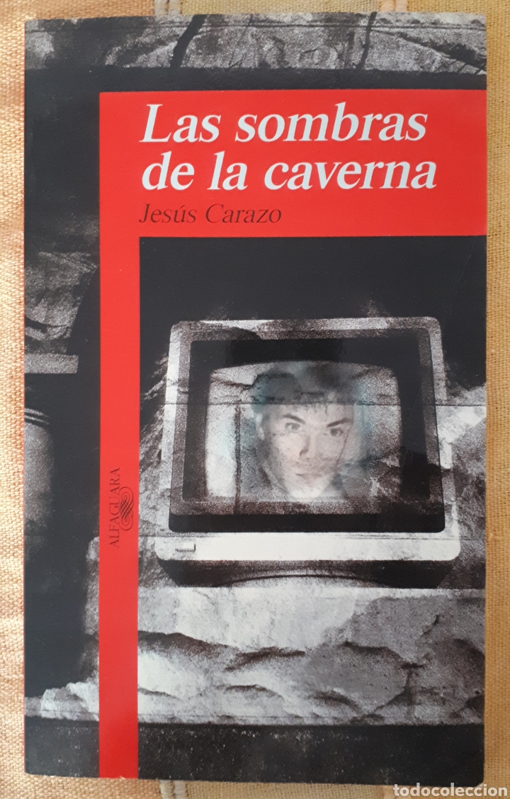 Libros de segunda mano: Libro Las sombras de la caverna - Foto 1