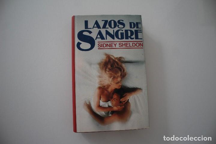 Libros de segunda mano: LAZOS DE SANGRE SIDNEY SHELDON - Foto 1
