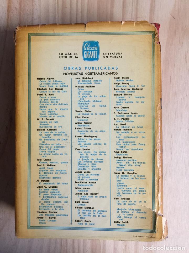 Libros de segunda mano: Traficantes de sue&ntilde;os - Harold Robbins - Foto 2
