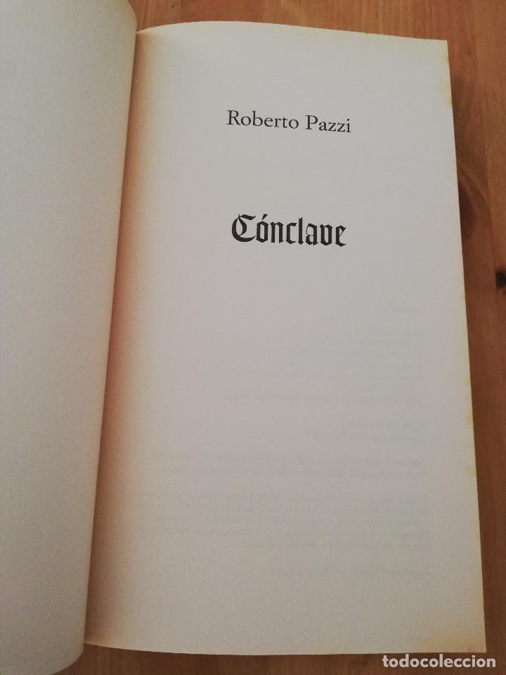 Libros de segunda mano: C&Oacute;NCLAVE (ROBERTO PAZZI) - Foto 2