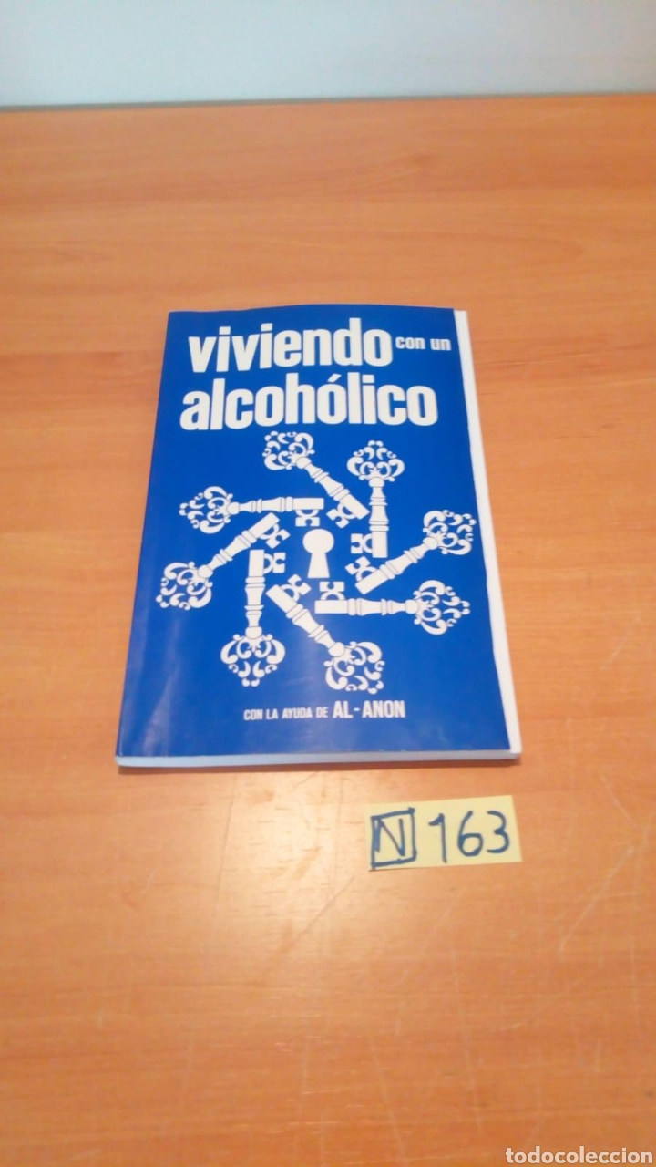 Libros de segunda mano: Viviendo Con Un Alcoh&oacute;lico - Foto 1