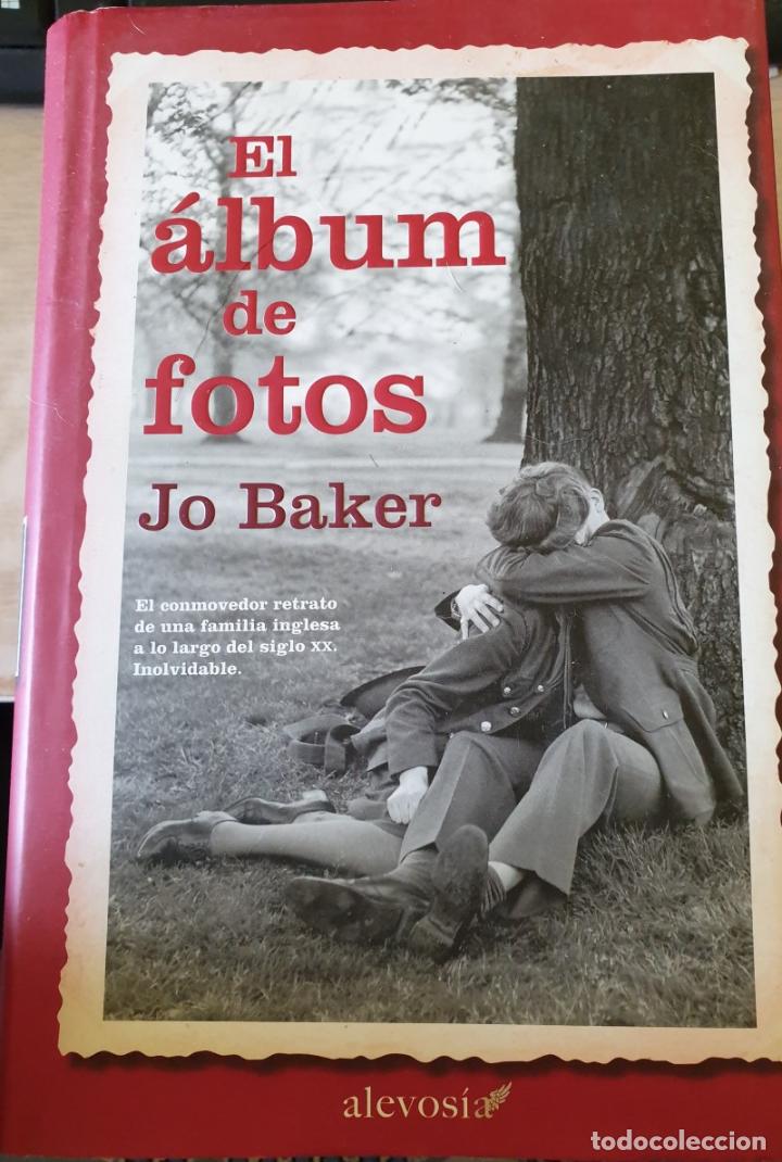 Libri di seconda mano: EL ALBUM DE FOTOS. - BAKER, Jo.