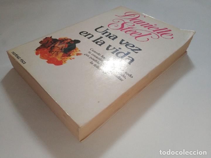 Libros de segunda mano: UNA VEZ EN LA VIDA.- DANIELLE STEEL - Foto 3