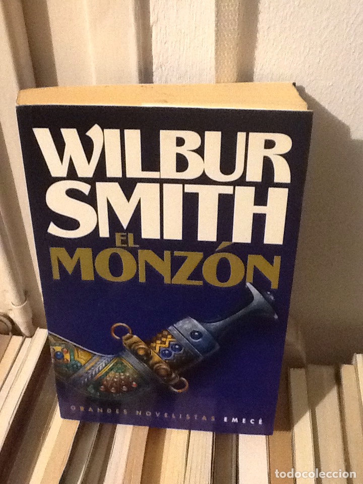 Libros de segunda mano: wilbur smith . el Monzon . emece . - Foto 1