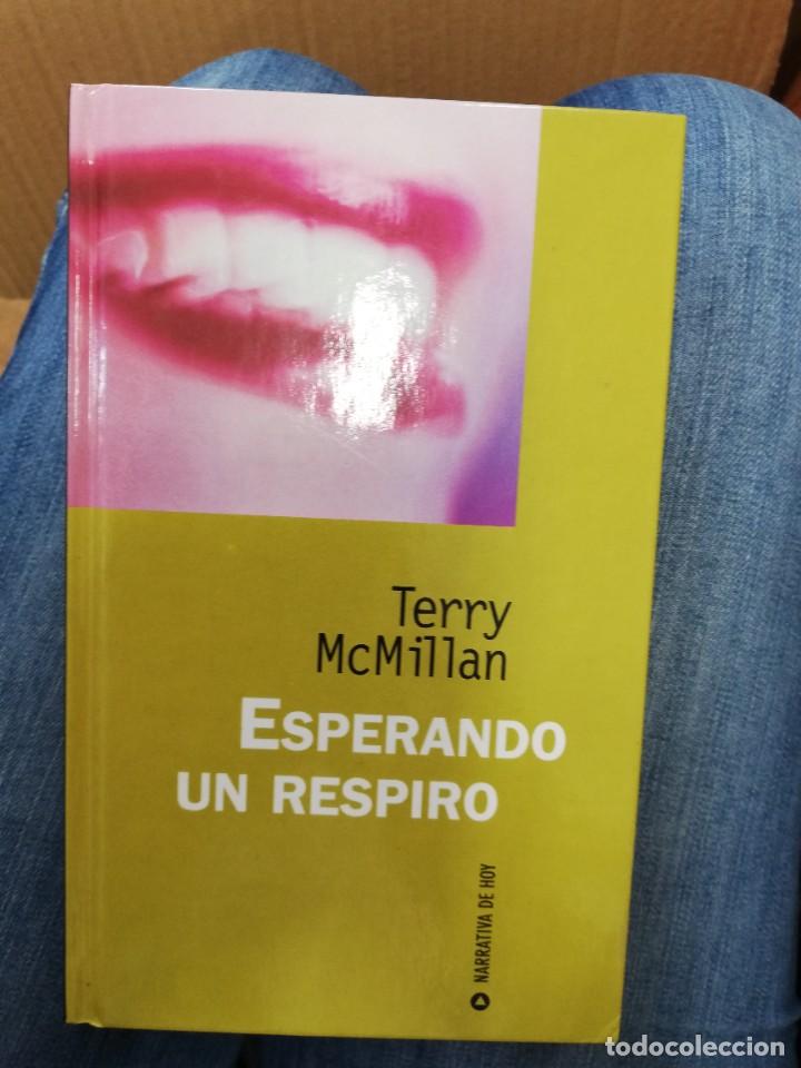 Libros de segunda mano: Esperando un respiro. Terry McMillan - Foto 1