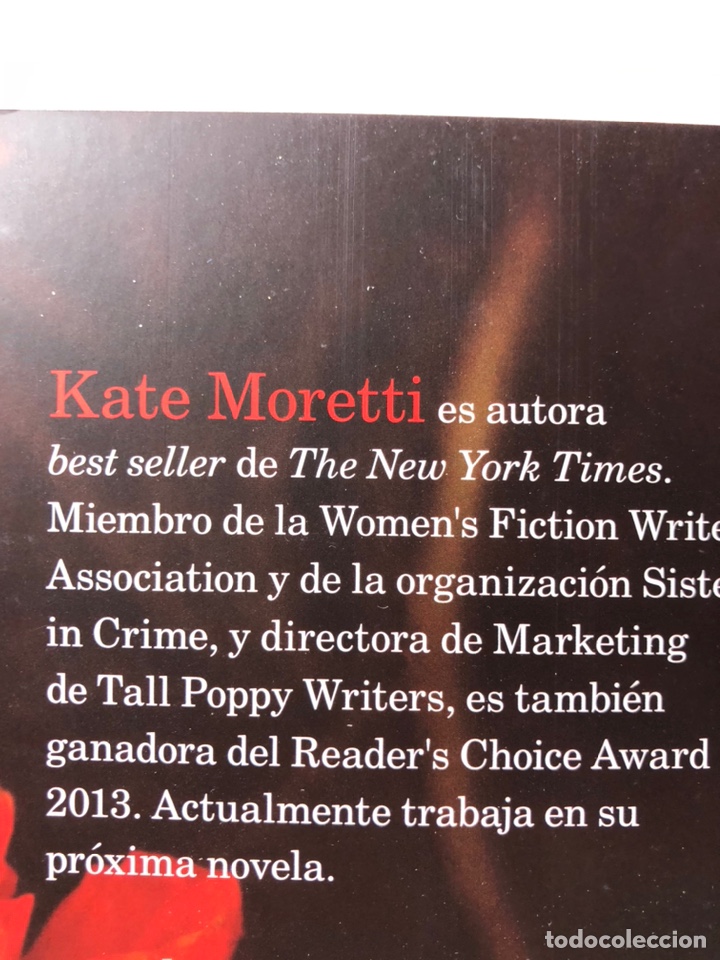 Libros de segunda mano: LA MUJER QUE NO EXISTIO - KATE MORETTI - ED. ROCA - Foto 2