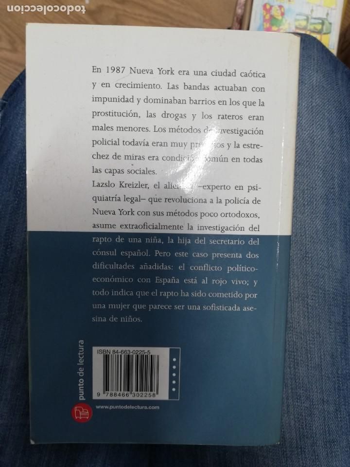 Libros de segunda mano: El &aacute;ngel de la oscuridad. Caleb Carr - Foto 2