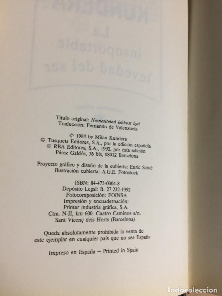 Libros de segunda mano: La insoportable levedad del ser - Milan Kundera - Foto 2