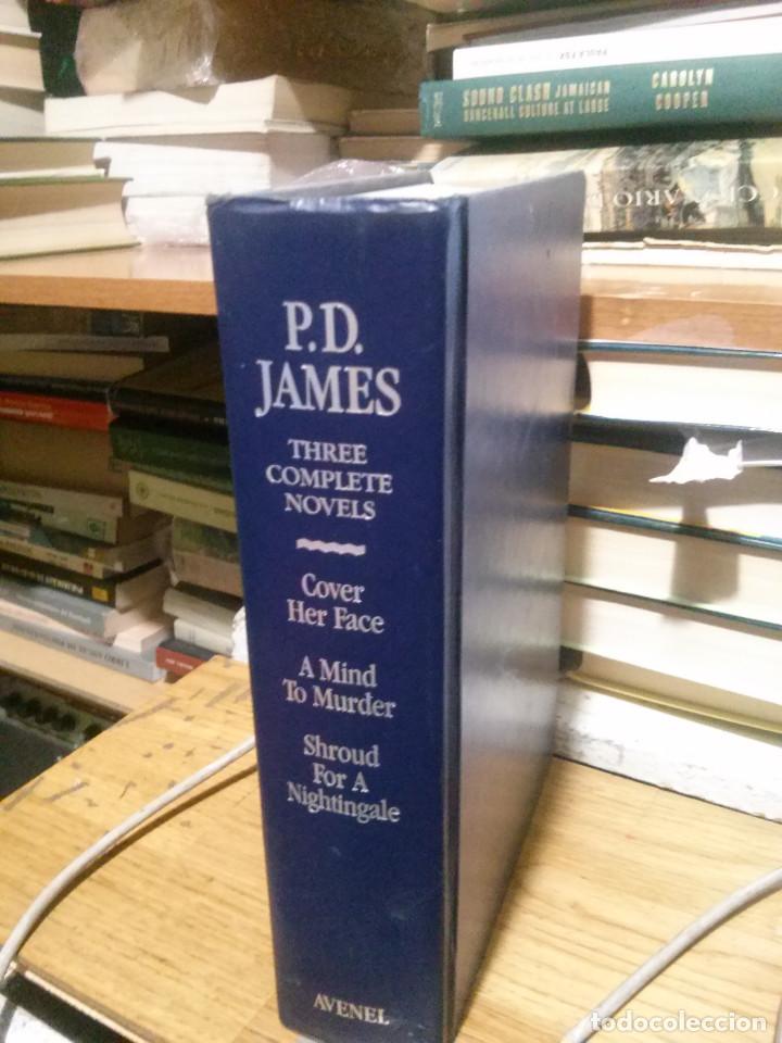 Libros de segunda mano: THREE COMPLETE NOVELS, PD. JAMES, AVENEL - Foto 2