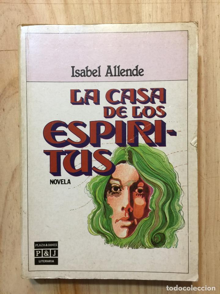 Libros de segunda mano: La casa de los esp&iacute;ritus - Isabel Allende - Foto 1