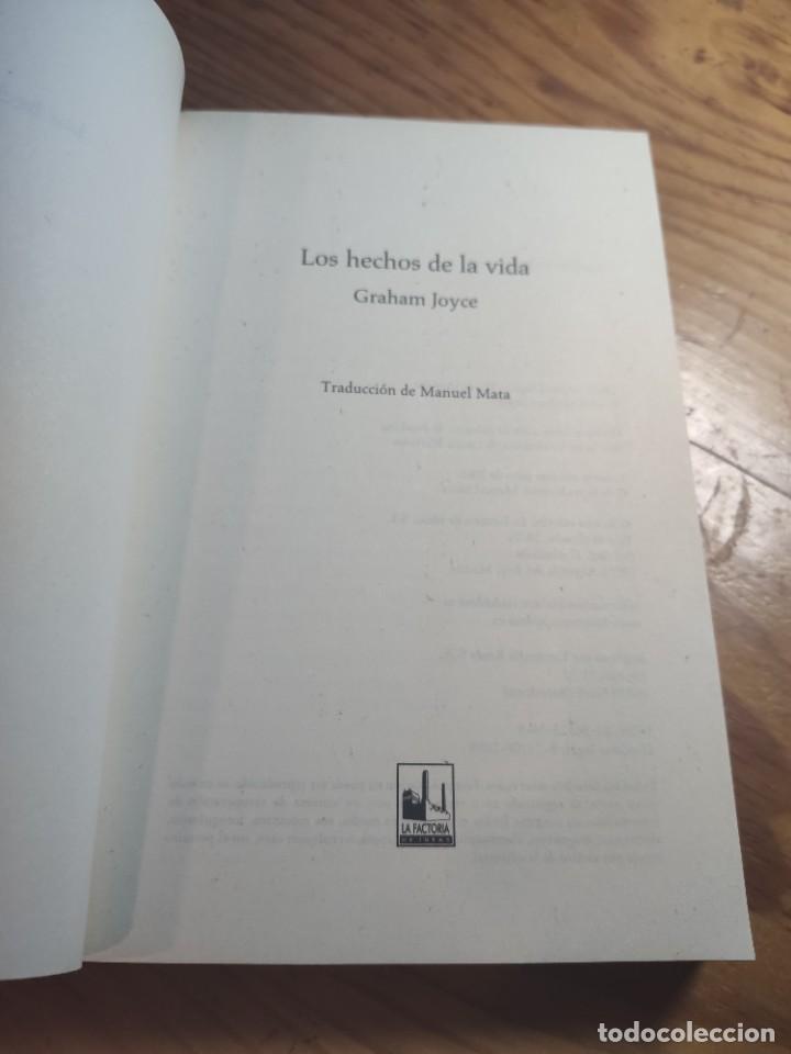 Libros de segunda mano: Los hechos de la vida. Graham Joyce. - Foto 2