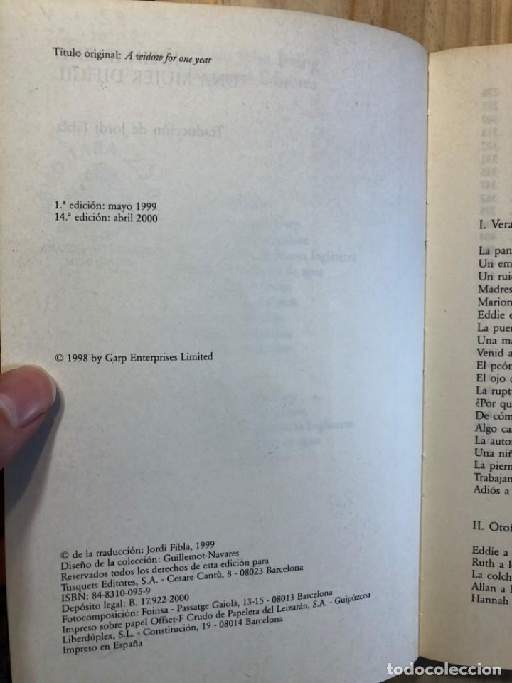 Libros de segunda mano: Una mujer dif&iacute;cil - John Irving - Foto 3