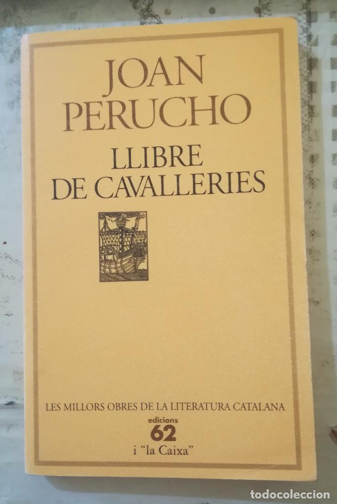 Libros de segunda mano: Llibre de cavalleries - Joan Perucho - en catal&agrave; - Foto 1