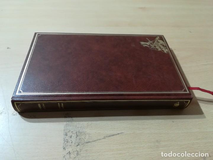 Livres d'occasion: ROMANCERO CASTELLANO / MUNDO ACTUAL EDICIONES / / ZESQ507