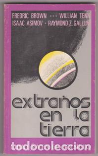 Libros de segunda mano: Extra&ntilde;os en la tierra, VVAA - Foto 1