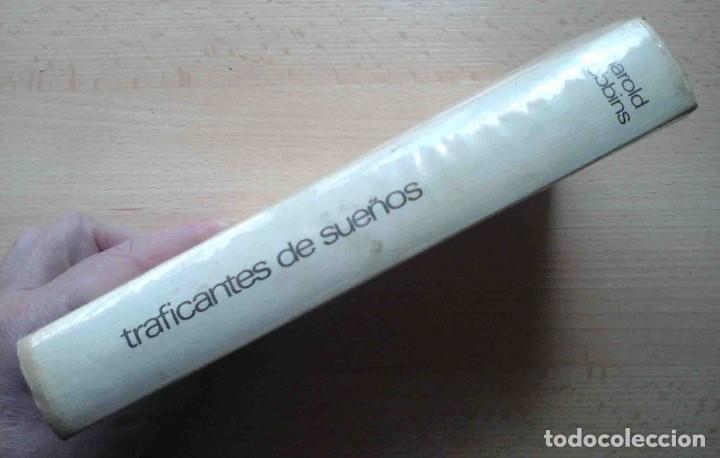 Libros de segunda mano: Traficantes de sue&ntilde;os (Harold Robbins) 1971 - Foto 3