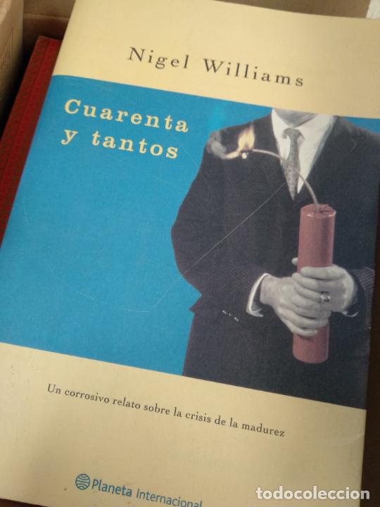Libros de segunda mano: Cuarenta y tantos. Nigel Williams. Planeta. - Foto 1