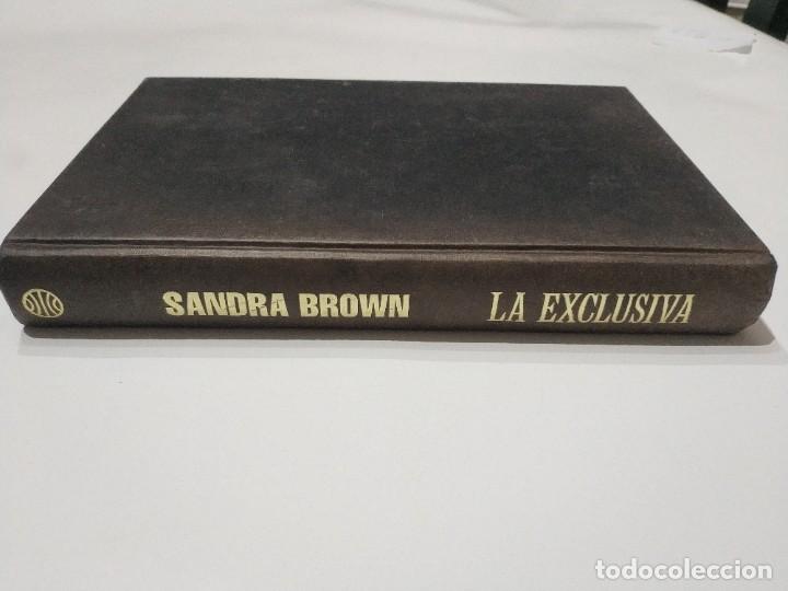 Libros de segunda mano: LA EXCLUSIVA.- SANDRA BROWN - Foto 2