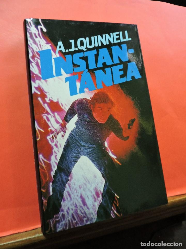 Libros de segunda mano: Instant&aacute;nea. QUINNELL, A.J. Ed. C&iacute;rculo de Lectores - Foto 1