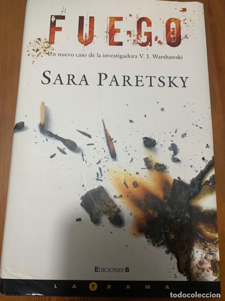 Libros de segunda mano: Fuego - Sara Paretsky - Foto 1